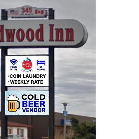 ברנדון Redwood Motor Inn מראה חיצוני תמונה