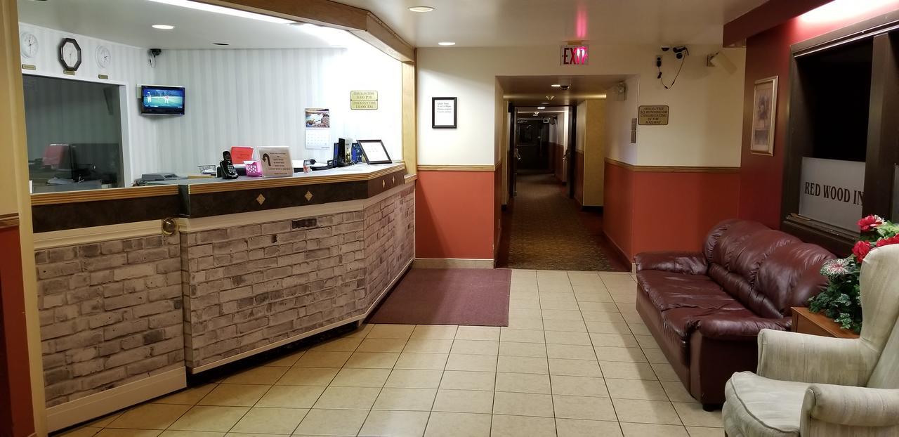 ברנדון Redwood Motor Inn מראה חיצוני תמונה