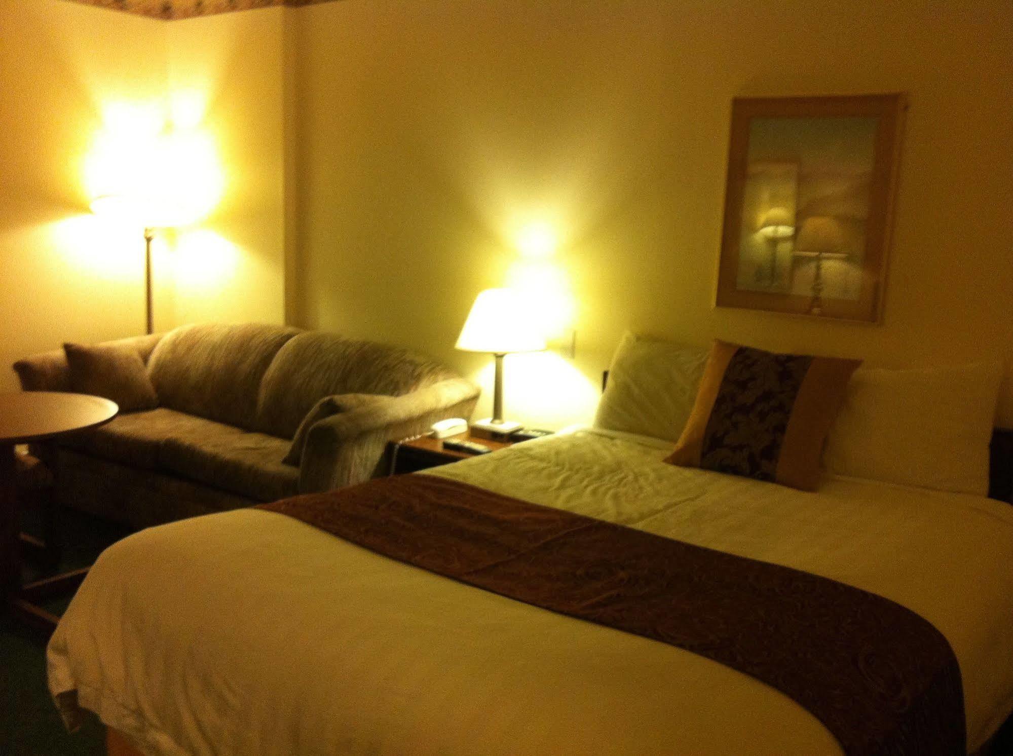 ברנדון Redwood Motor Inn מראה חיצוני תמונה
